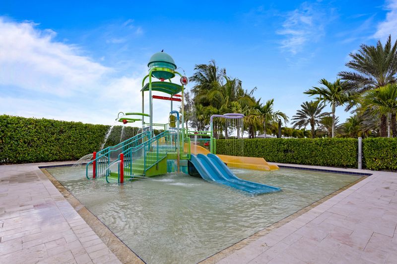 The children's splash pad